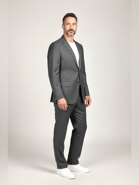 Cianni Cellini Mens Gray Pinstripe Suit Two-Button Jacket With Matching Pants
